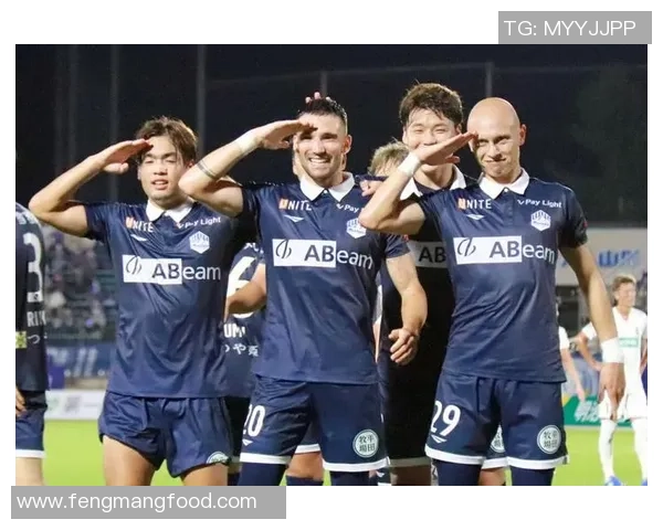 山形山神与山口雷的精彩对决揭示了足球战术与团队精神的完美结合